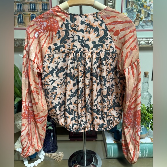 FREE PEOPLE BOHEMIAN PRINT CRUISIN TOGETHER FAUX WRAP V-NECK OVERSIZED TOP SZ XS - Picture 9 of 11